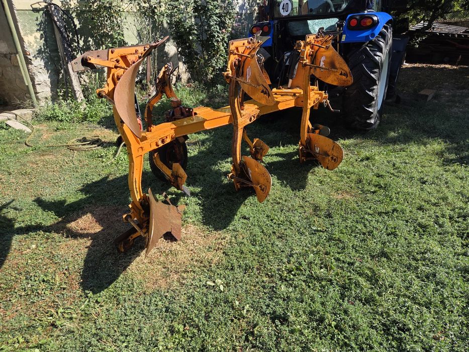 Plug Huard reversibil cu 3 brezde