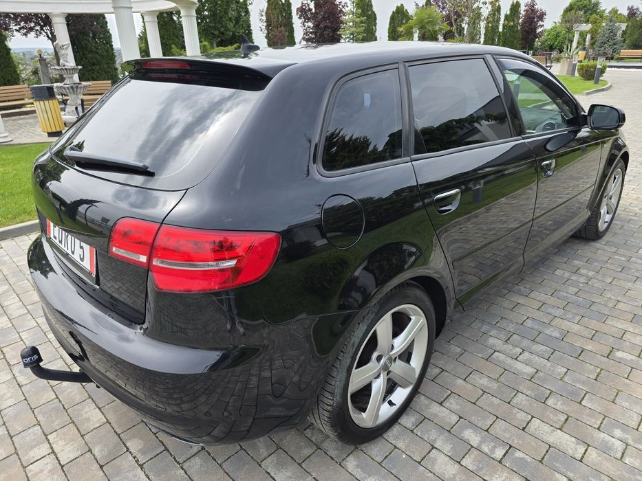 AUDI A3 # 3 x Sline # 1.4 Benzina 122cp # EURO 5 # CUTIE AUTOMATA DSG II 7+1 # BiXenon # Navigatie # Semipiele # Volan Sline Tesit cu padele # BOSE