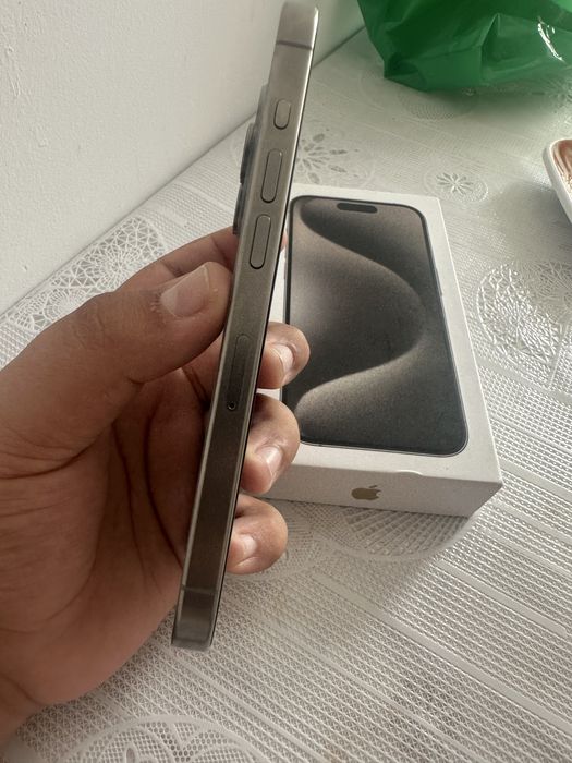 Продам айфон 15 про iphone 256гб