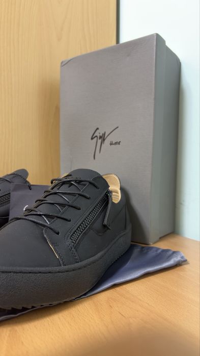 Giuseppe Zanotti 44 чисто нови