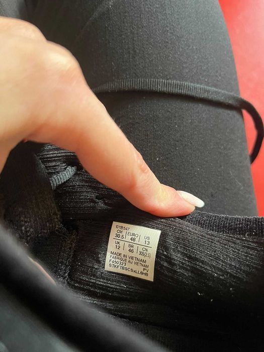 Titlu: ASICS Gel-Nimbus 25 - Mărimea 48 (30.5 cm)