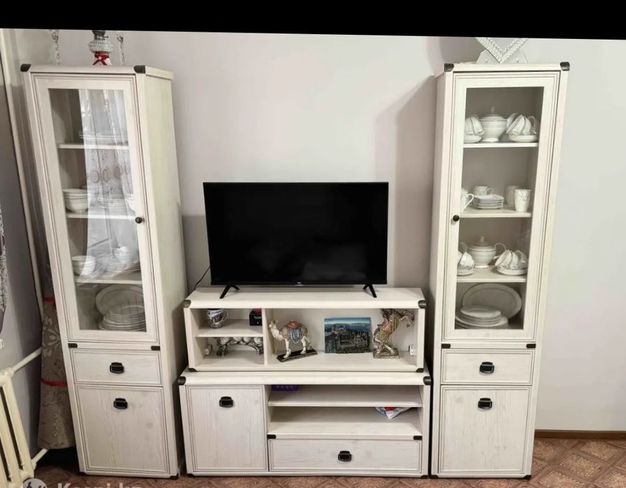 Продам стенку , сервант, мебель