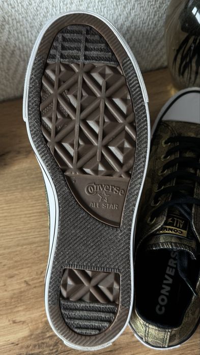 Нови дамски кецове Converse номер 39