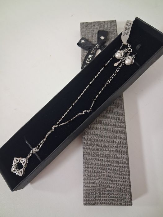 Цепочки,серьги из серебра 925 пробы.