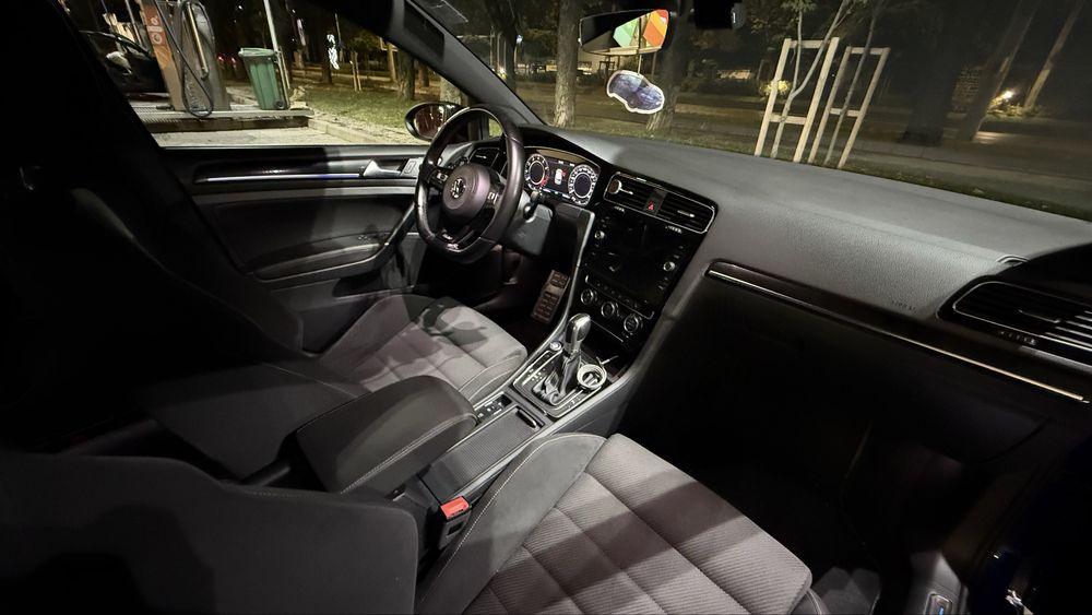 Volkswagen Golf 7.5R / DJHA