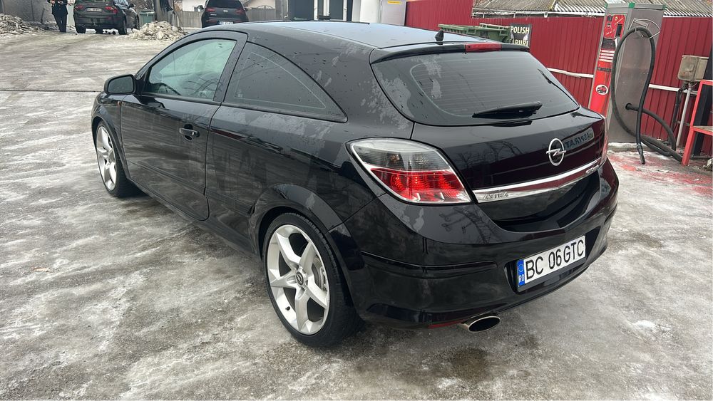 Opel asta GTC 2,0 turbo