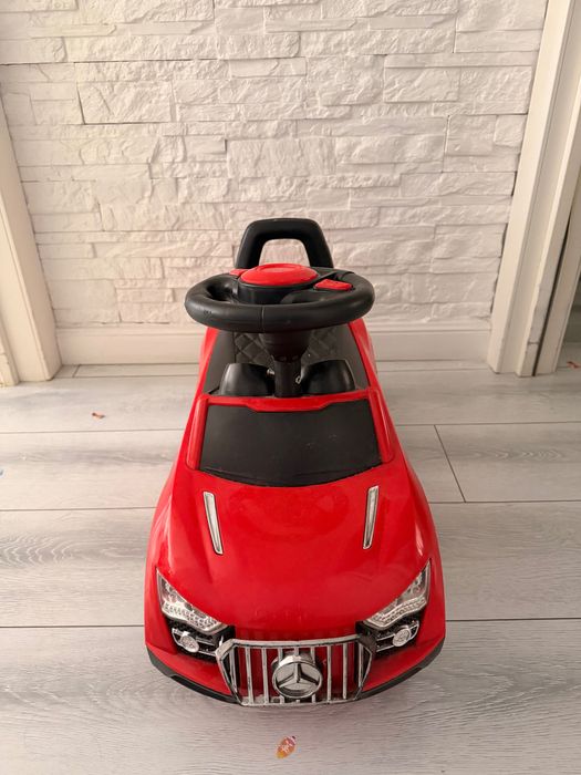 Детская машинка-толокар