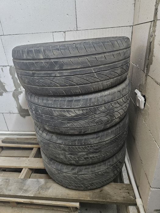 Продам покрышки 225/55/18