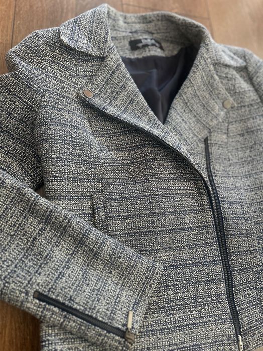 DiKa - яке тип късо палто