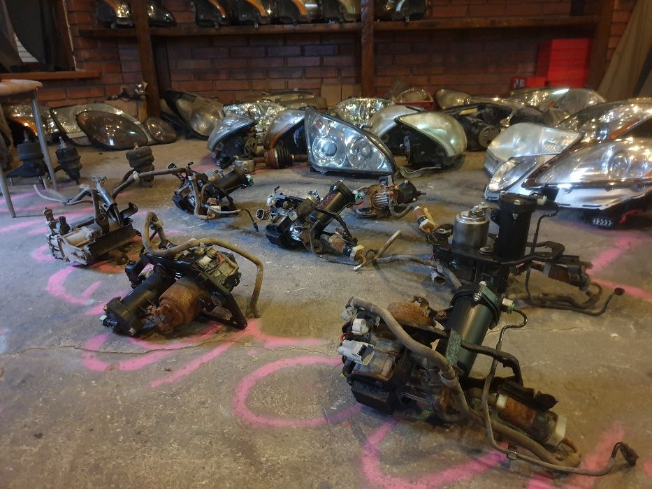 Пневма насос TOYOTA LEXUS