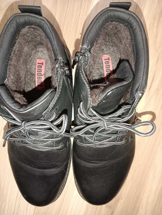 Мъжки обувки номер 42