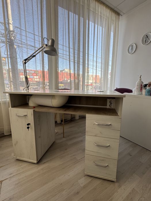 Vand masa manichiura  unghii