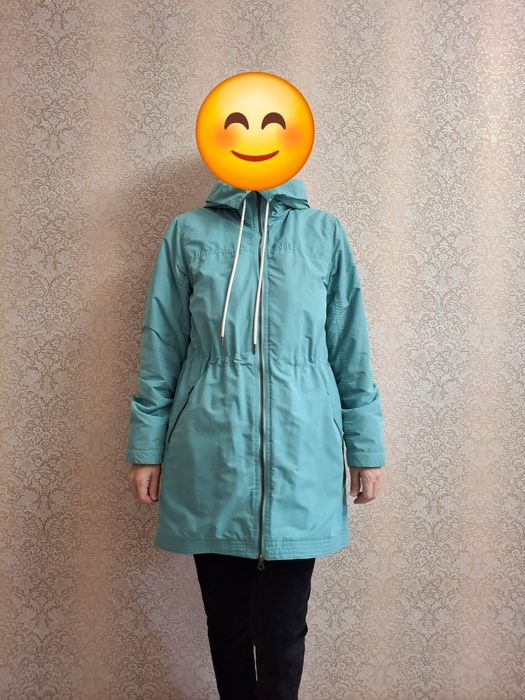 Продам весенние куртки