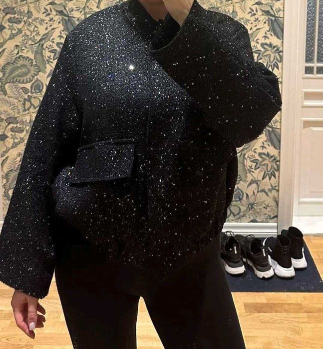 Дамско ново яке 40/42 размер