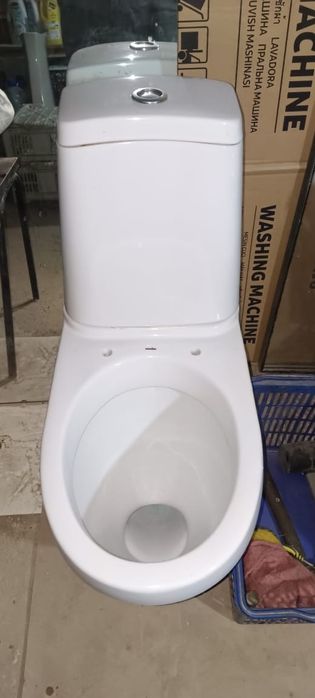 Продается унитазы