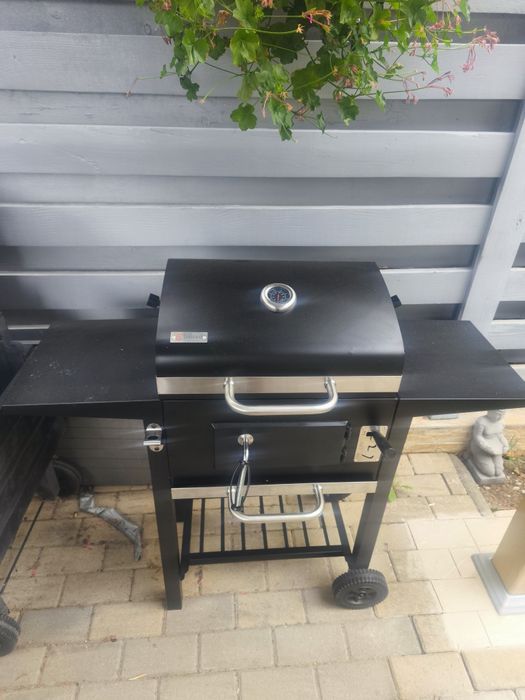 Pepita grătar BBQ cu cărbune cu înălțime reglabilă, termometru și rafturi #negru