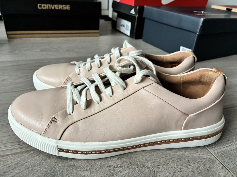 Converse Nike Adidas маратонки кецове Vans Esprit