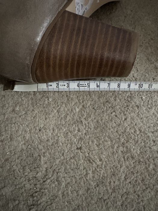 Дамски боти сиви