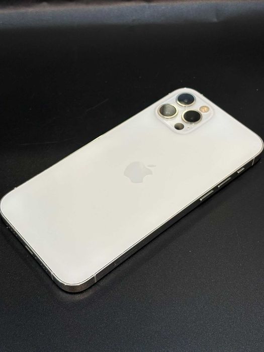 HOPE AMANET P8 Iphone 12 Pro 256 GB Baterie 74%