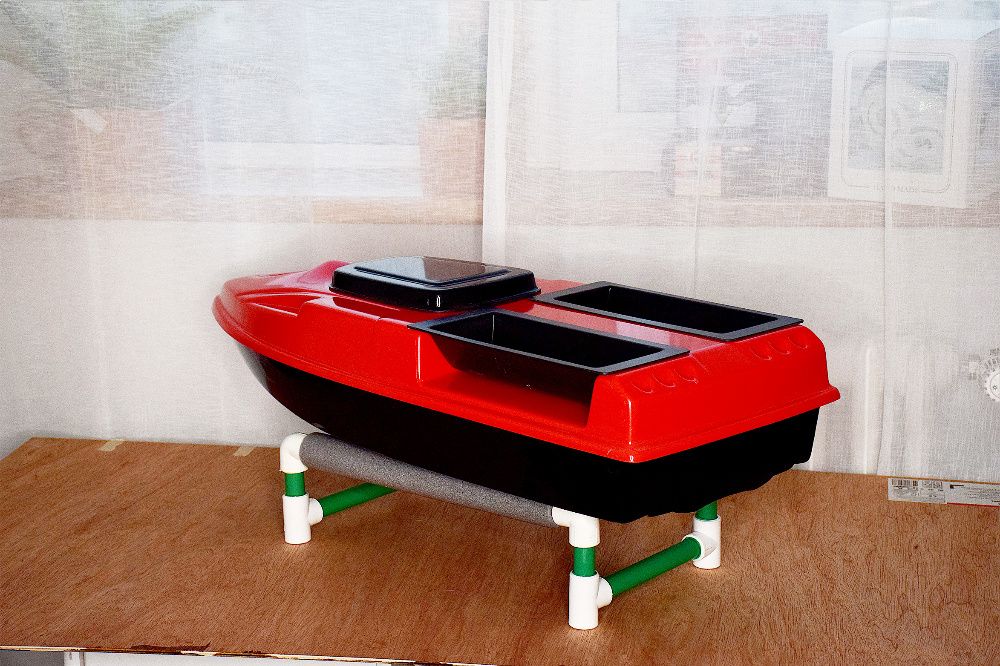 Coca EVO HIBRYD Bait Boat - Navomodel Plantat Nadit Pescuit