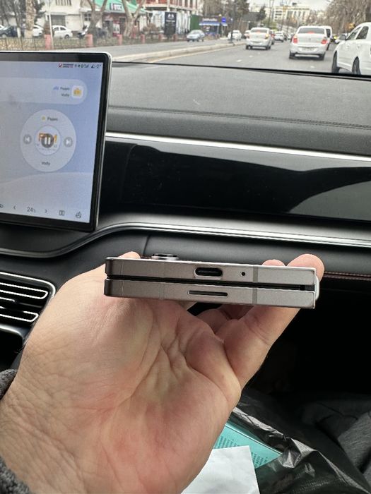 Продам Samsung Z fold 6