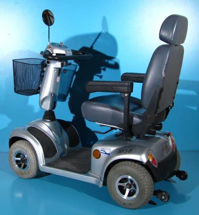 Scuter electric invalizi Pride Mobilis M58 - 8 km/h