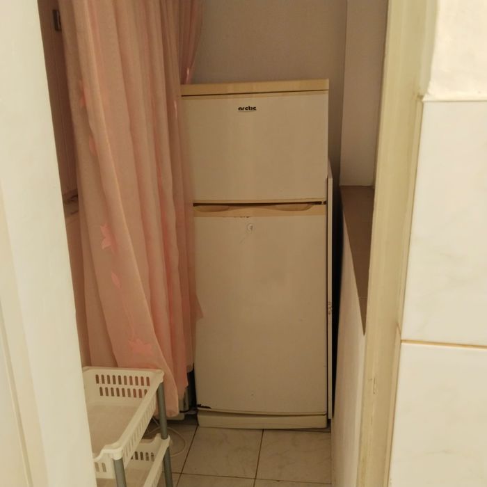 Garsoniera Tudor Vladimirescu în Campus (în spate la Iulius Mall)