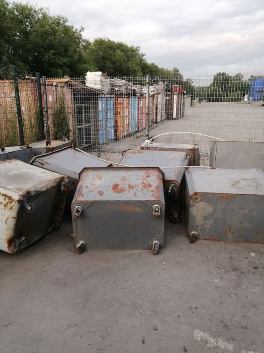 Продам мусорные контейнеры