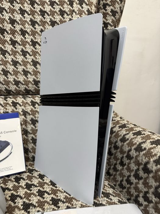 Playstation 5 Pro Disc (дискова версия) 2TB + 2 джойстика и гаранция