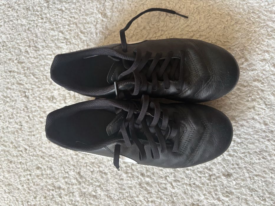 Детски бутонки 36 и 37 номер