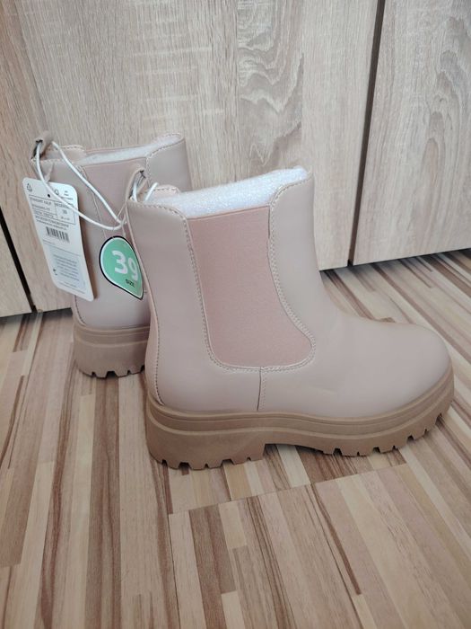 Нови дамски боти LC Waikiki