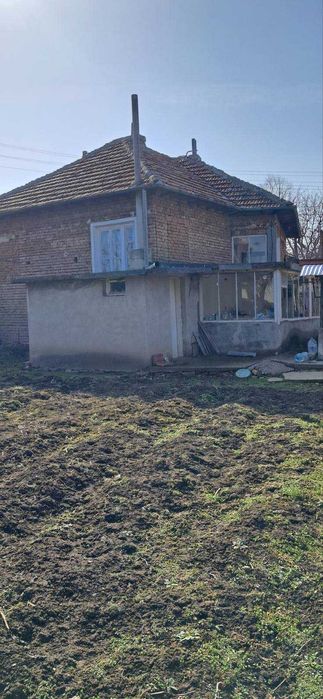 Продавам имот в с. Овча могила