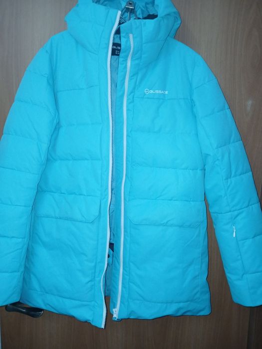 Продам пуховик для девочки