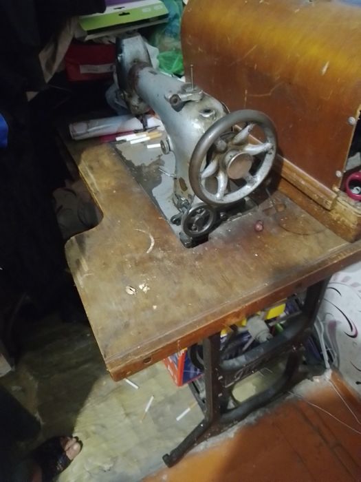 Швейная  машина антиквариат