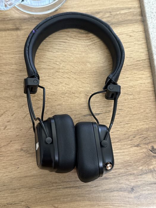 Продам наушники marshall оригинал