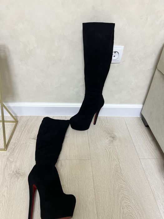 Замшевые сапоги ботфорты