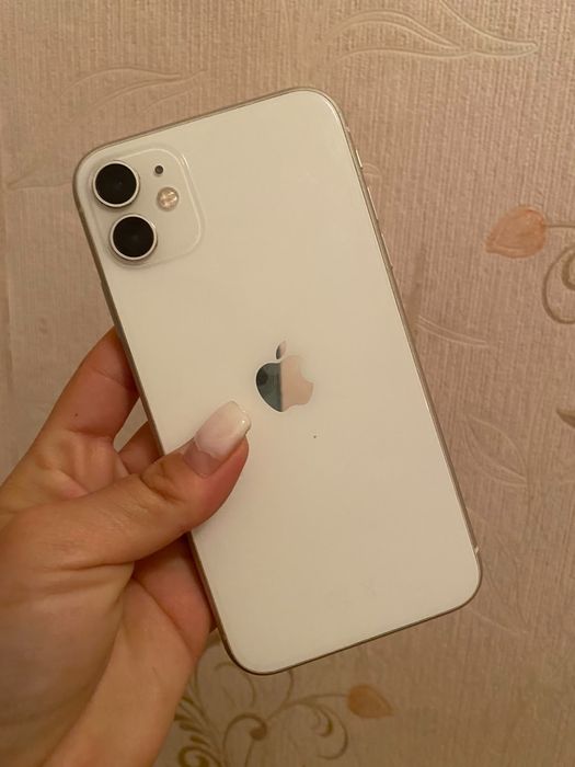 Iphone 11    память 128гб
