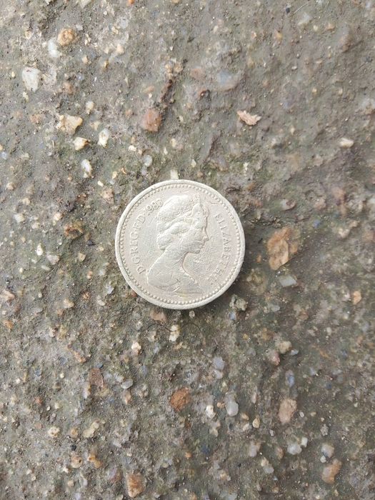 Английска сребарна монета 1 паунд 1983