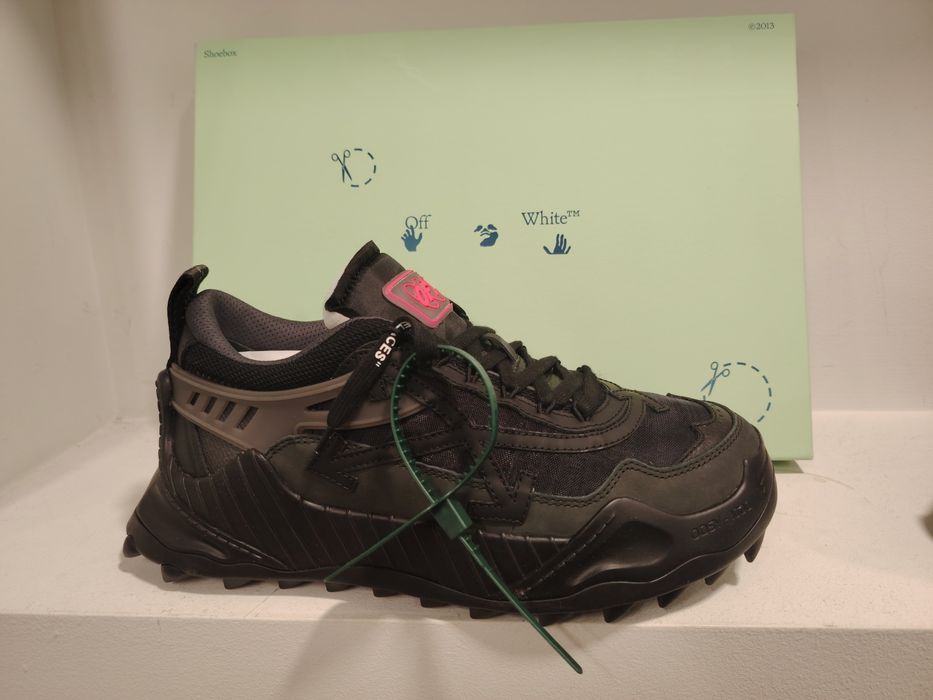 Off White  Black Odsy-1000