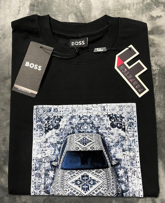 Vand tricou nou de barbati Boss