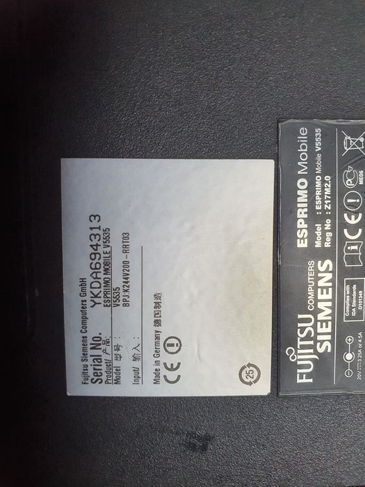Laptop Fujitsu Siemens Esprimo Mobile V5535 defect pt piese
