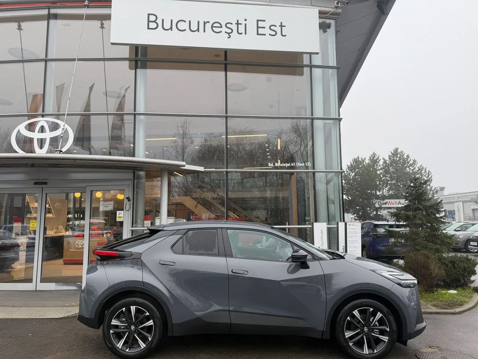 Toyota C-HR Toyota C-HR MY25 1.8 HEV 140 CP 4x2 CVT Dynamic
