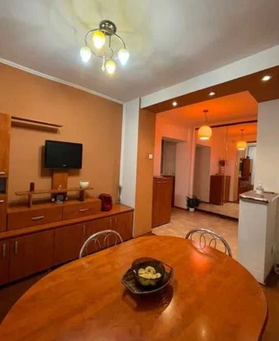 Дава се под наем Четиристаен апартамент в Пловдив, Каменица 1 - 120 кв.м за 418.71 € - Снимка #4