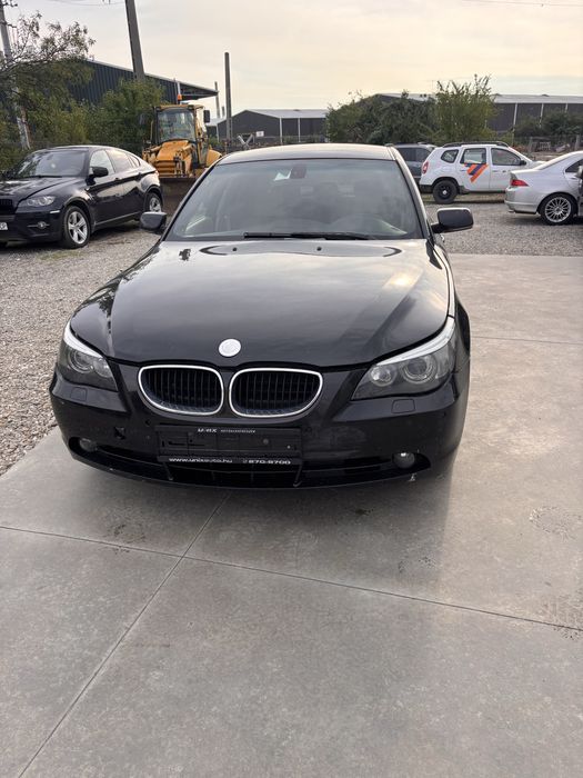 Dezmembrez BMW 530 E60 3.0 218cp, far xenon, navigatie, interior piele, plansa de bord