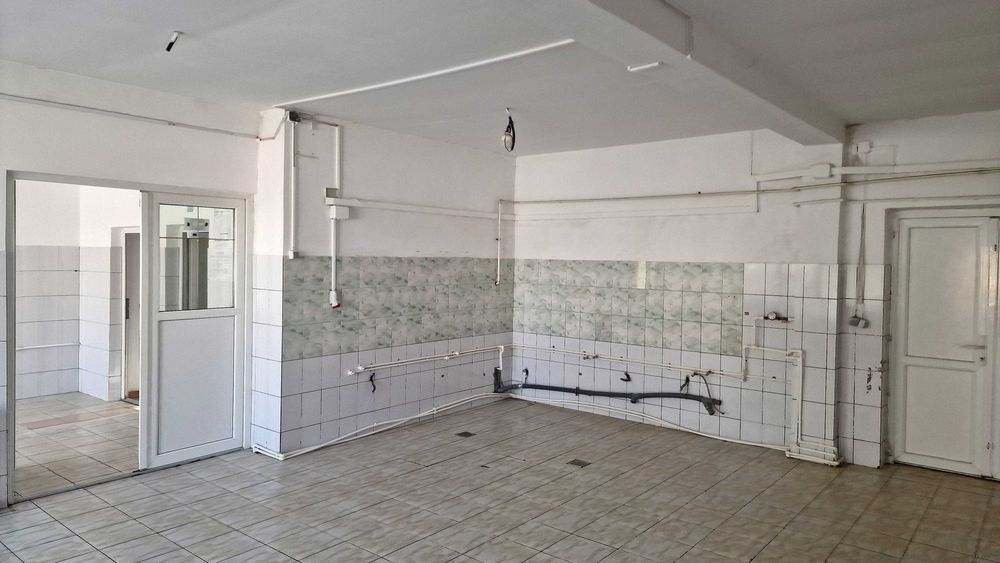 Închiriere spațiu comercial