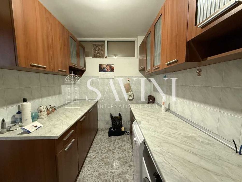 Тристаен апартамент в центъра на гр.Пловдив