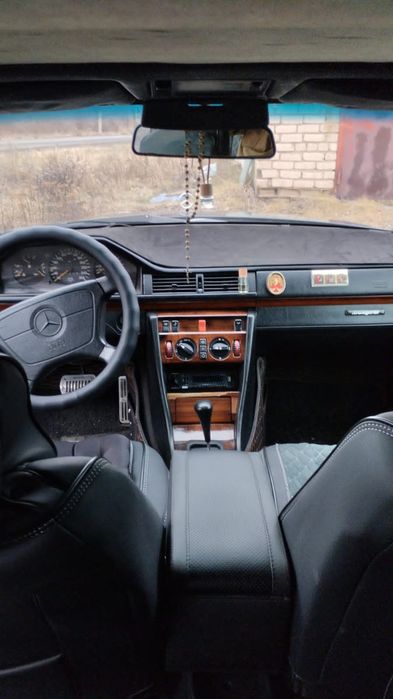 Продам 124 мерс.