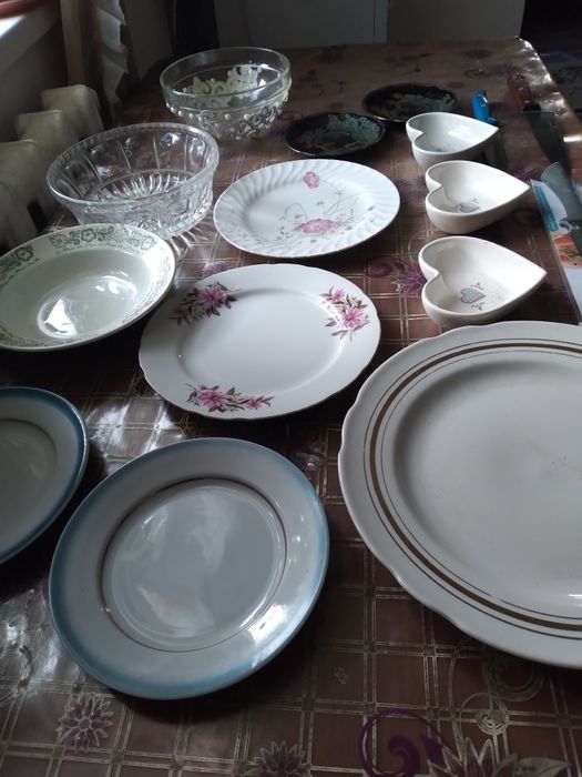 Отдам даром посуду