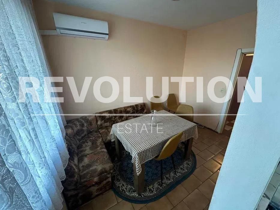 Дава се под наем Двустаен апартамент в Варна, Базар Левски - 78 кв.м за 448.8 € - Снимка #3