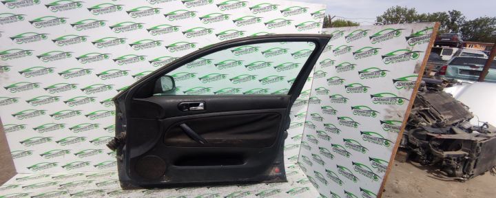 Usa / Portiera fata dreapta /657 Volkswagen VW Passat B5